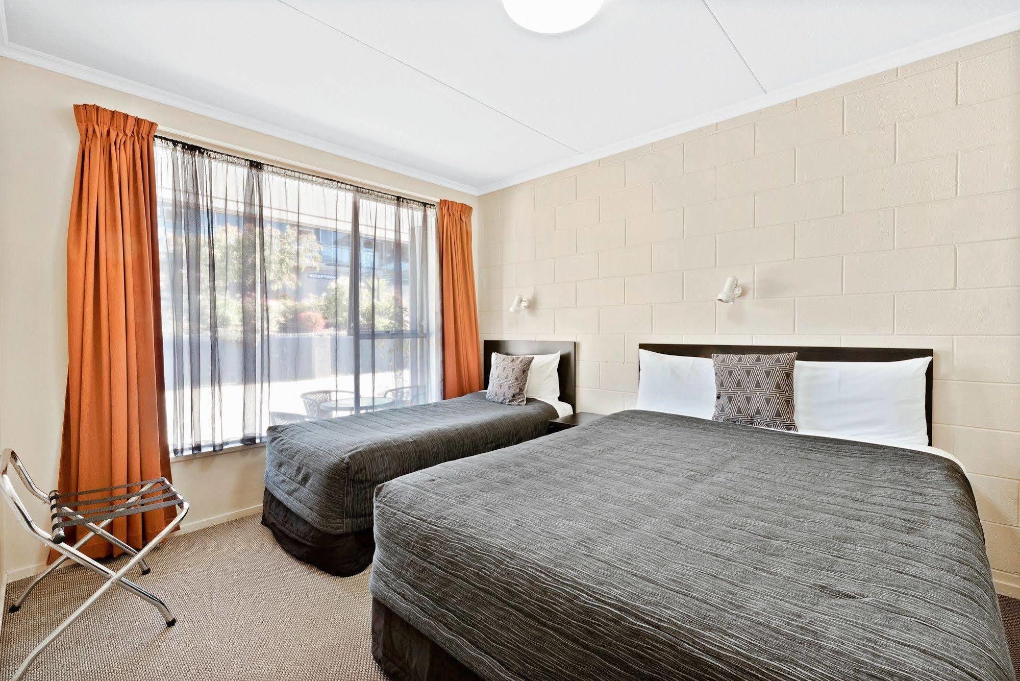 Central Gateway Motel Cromwell Zewnętrze zdjęcie